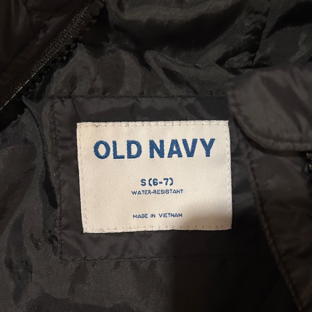 Old Navy Girls size 6/7 Hooded Black Puffer Jacket - Picture 2 of 3